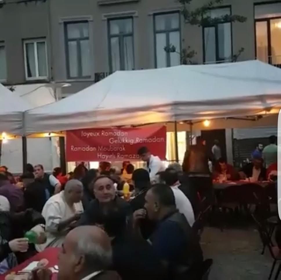 Place Houwaert'da İftar Çadırı Kuruldu