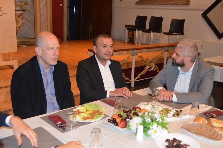 Gent Belediyesi farklı dini cemaat temsilcilerini â€˜İftar Yemeğiâ€™nde Buluşturdu