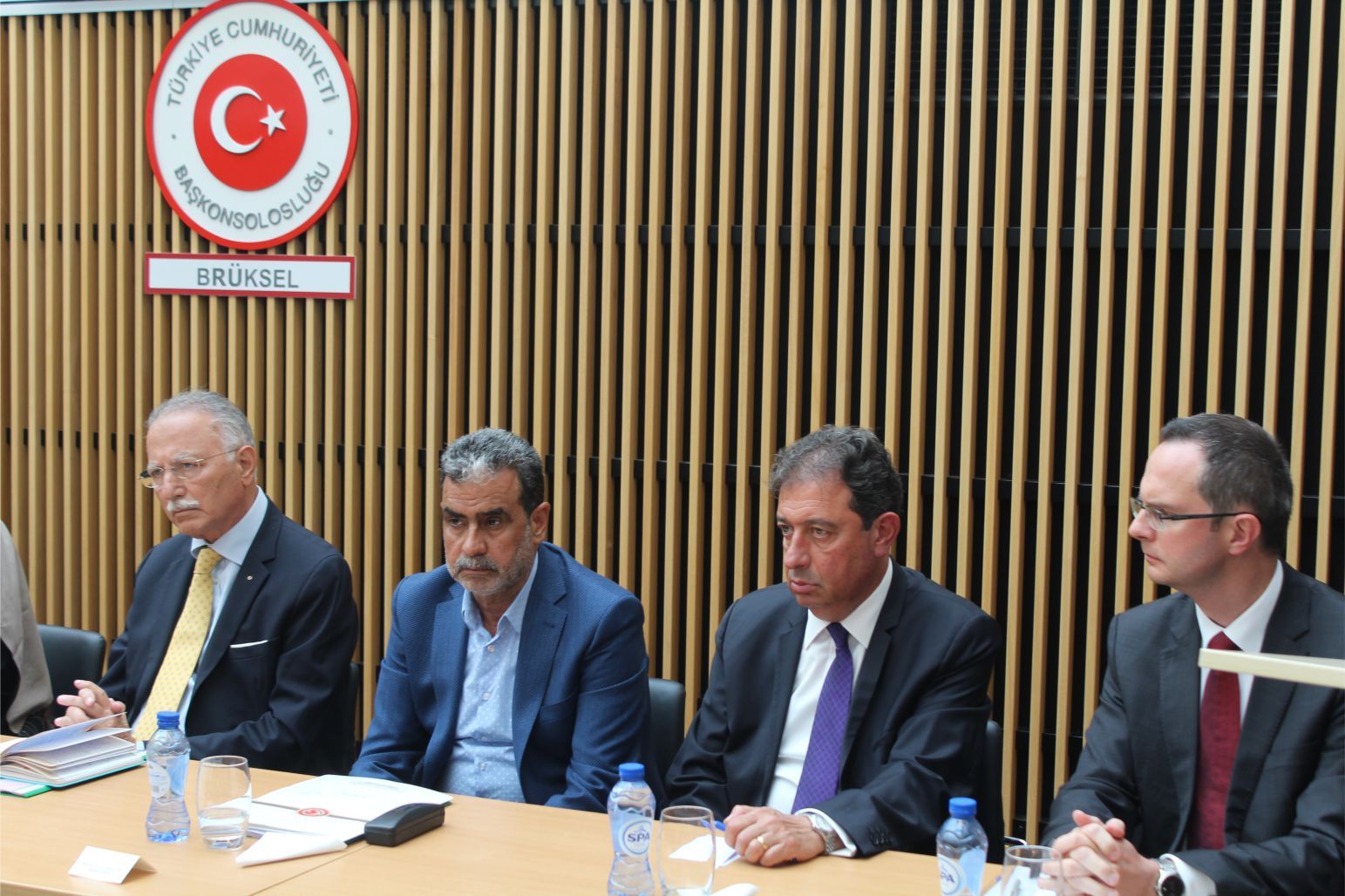 TBMM Dışişleri Komisyonu üyeleri Brüksel'de STK Temsilcileriyle buluştu...