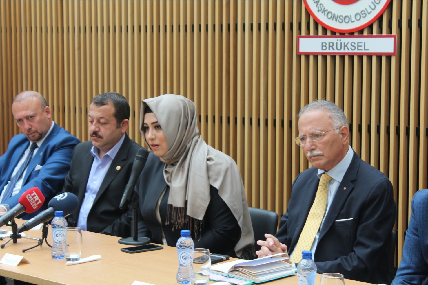 TBMM Dışişleri Komisyonu üyeleri Brüksel'de STK Temsilcileriyle buluştu...