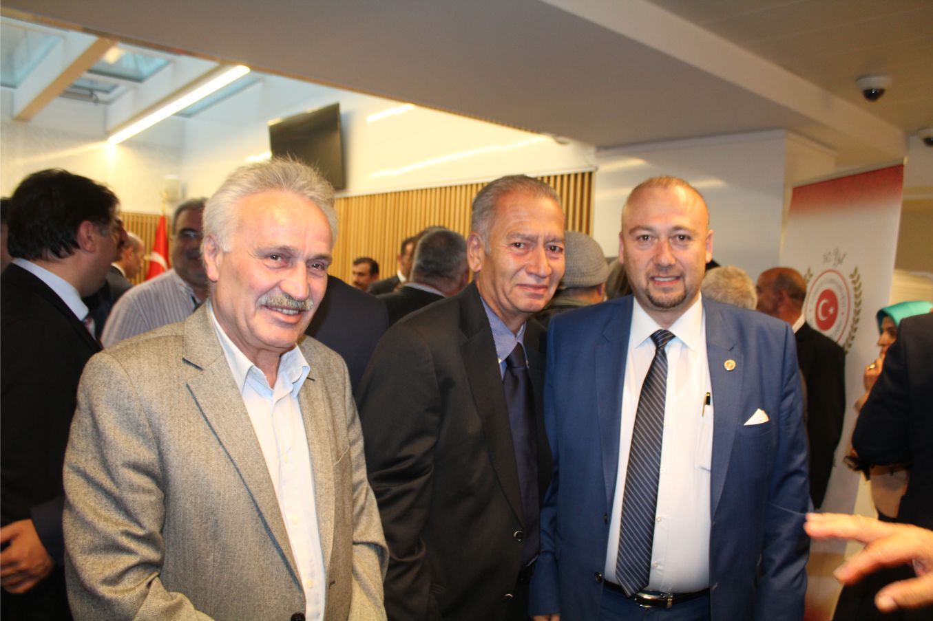 TBMM Dışişleri Komisyonu üyeleri Brüksel'de STK Temsilcileriyle buluştu...