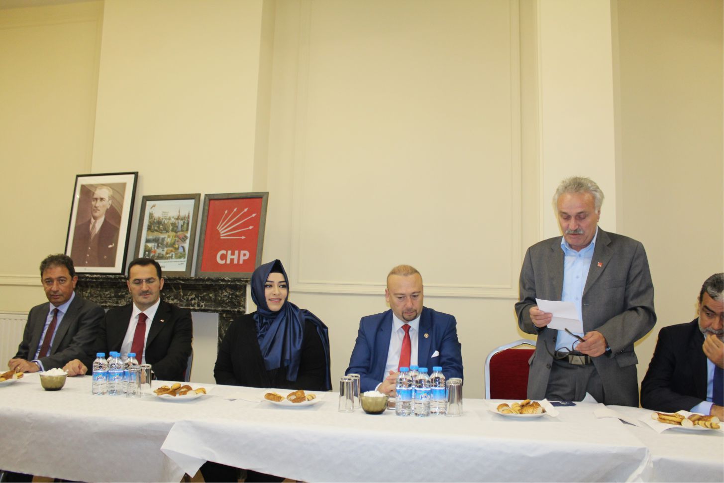 TBMM Dışişleri Komisyonu üyeleri Brüksel'de AK Parti, CHP ve BTFâ€™nu ziyaret etti.