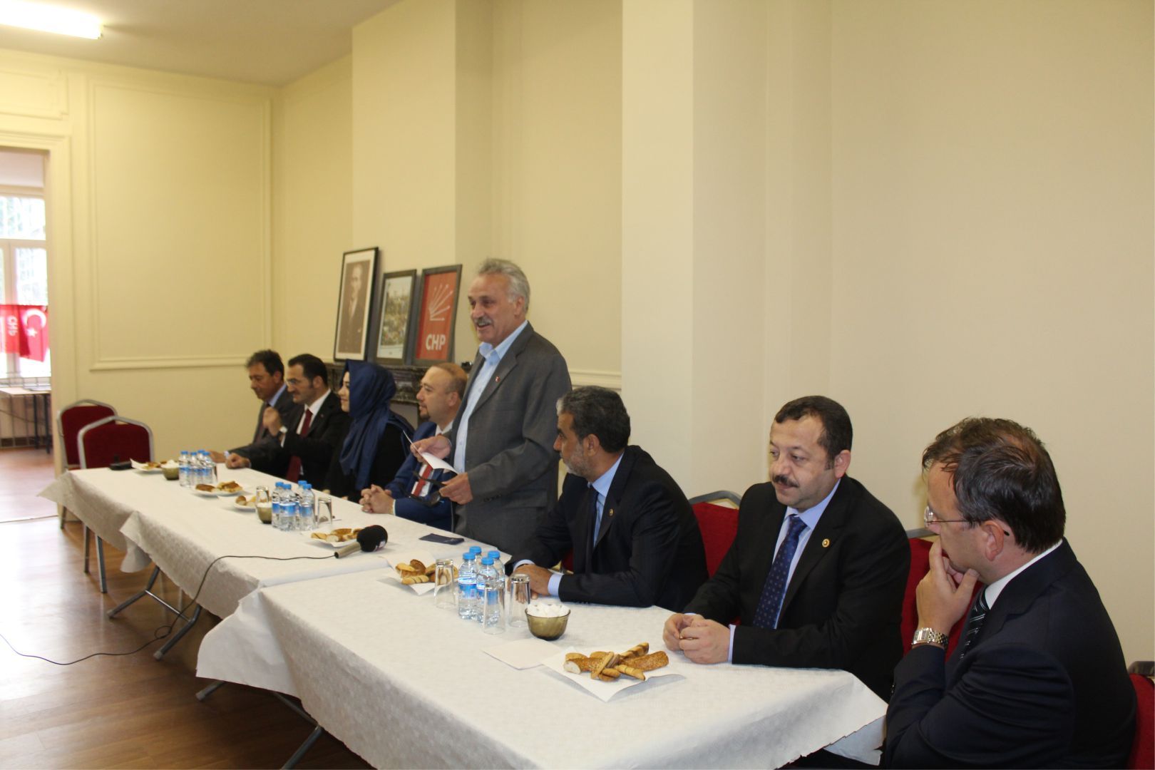 TBMM Dışişleri Komisyonu üyeleri Brüksel'de AK Parti, CHP ve BTFâ€™nu ziyaret etti.