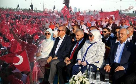 YENİ KAPI MİTİNGİ BİRLİĞİN ADI OLDU...