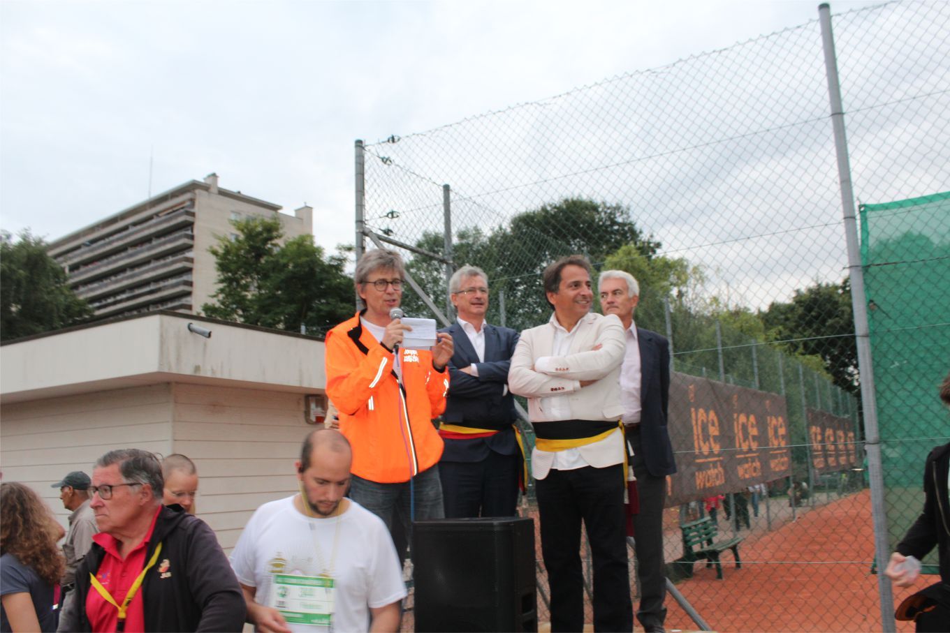 BİNLERCE KOŞUCU SCHAERBEEK MARATONUN'DA BULUŞARAK, CENTİLMENCE YARIŞTI...