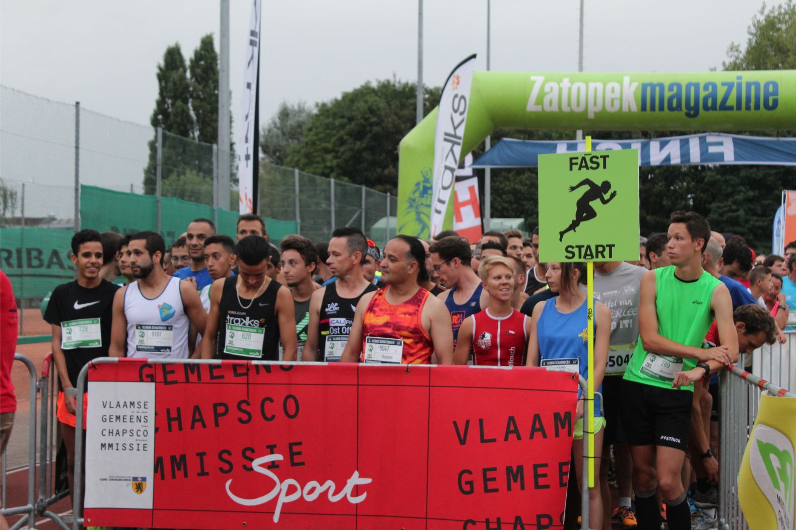 BİNLERCE KOŞUCU SCHAERBEEK MARATONUN'DA BULUŞARAK, CENTİLMENCE YARIŞTI...