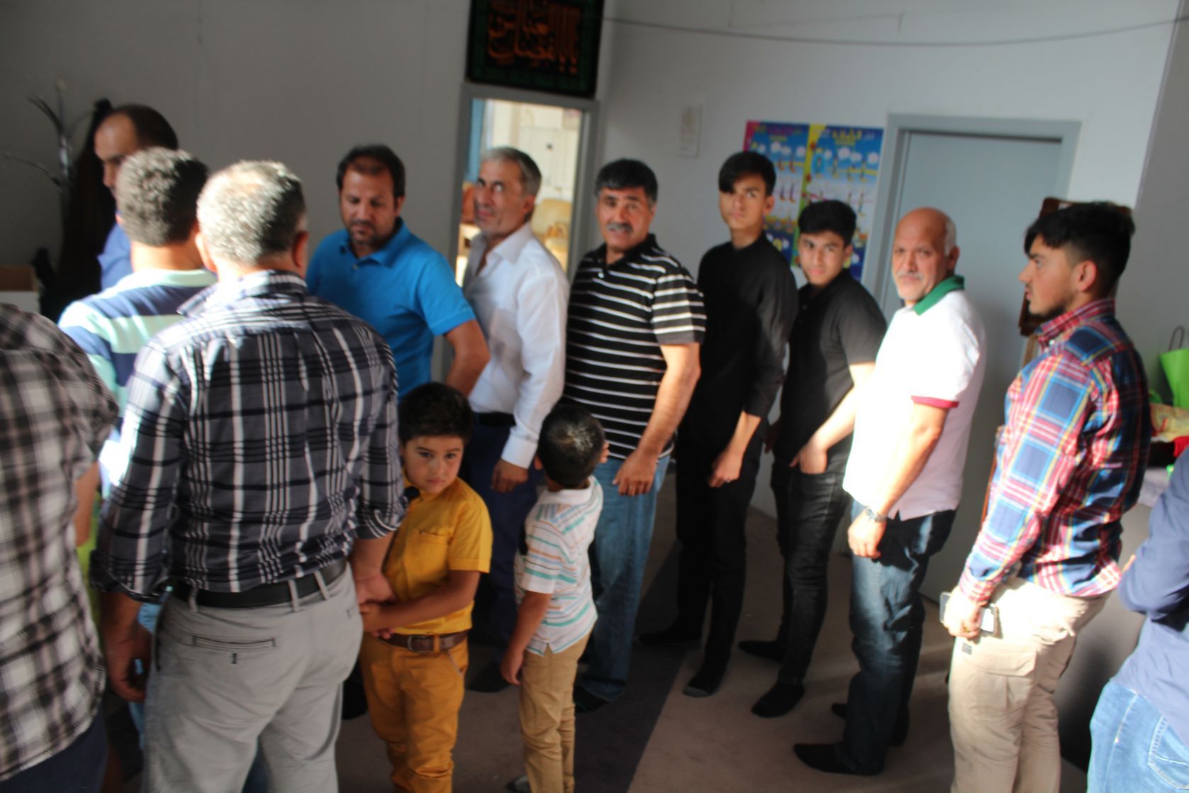 BRÜKSEL EHLİBEYT DOSTLARI BAYRAM NAMAZINDA ŞEHİTLERİ ANDILAR