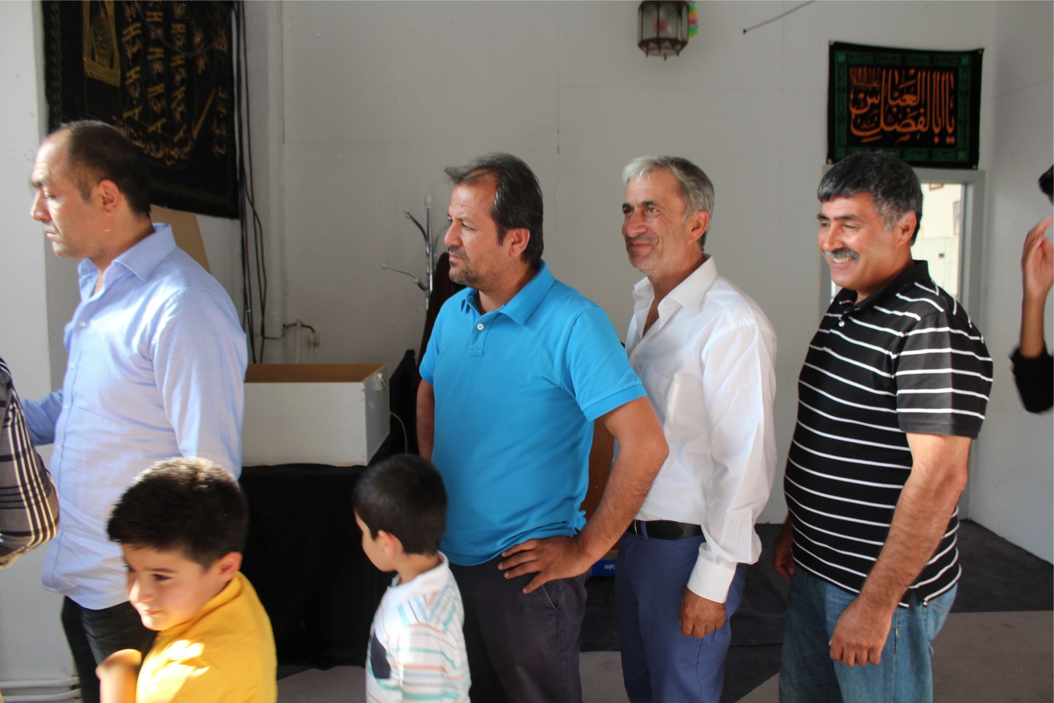 BRÜKSEL EHLİBEYT DOSTLARI BAYRAM NAMAZINDA ŞEHİTLERİ ANDILAR