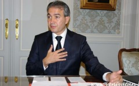 PKKâ€™ya yakın derneklerden Emir Kırâ€™a istifa baskısı