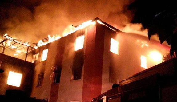 Adanaâ€™da kız öğrenci yurdunda yangın: 11â€™i öğrenci 12 kişi öldü