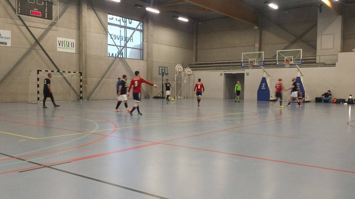 SCHAERBEEK â€˜VETERANLAR MİNİ FUTBOL 2016 TURNUVASIâ€™ SONUÇLANDI