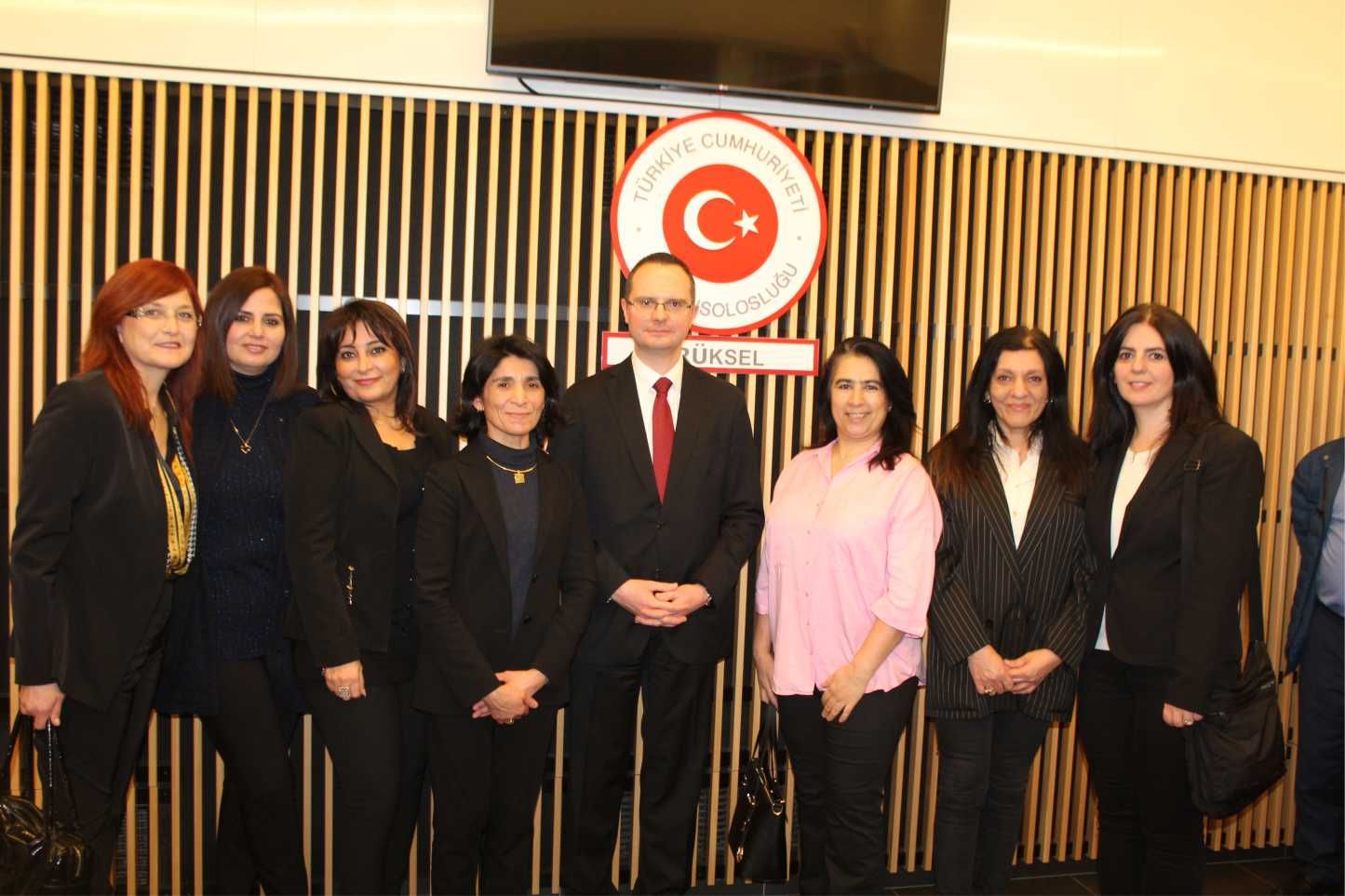 BRÜKSEL BAŞKONSOLOSU ULUSOY VERİLEN BİR RESEPSİYONLA VEDA ETTİ