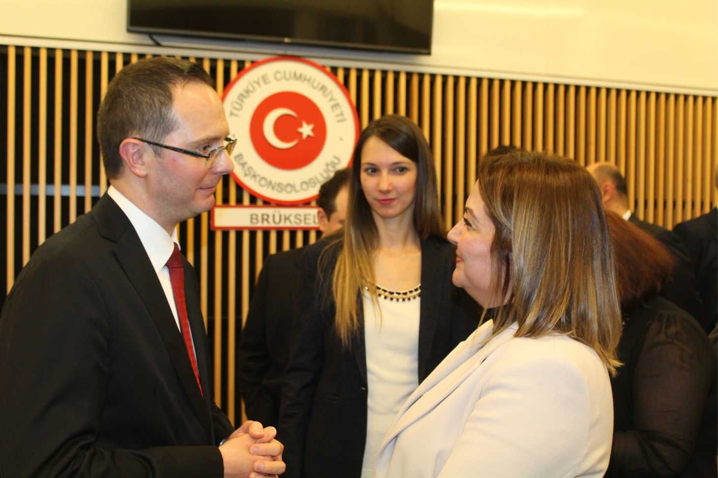 BRÜKSEL BAŞKONSOLOSU ULUSOY VERİLEN BİR RESEPSİYONLA VEDA ETTİ