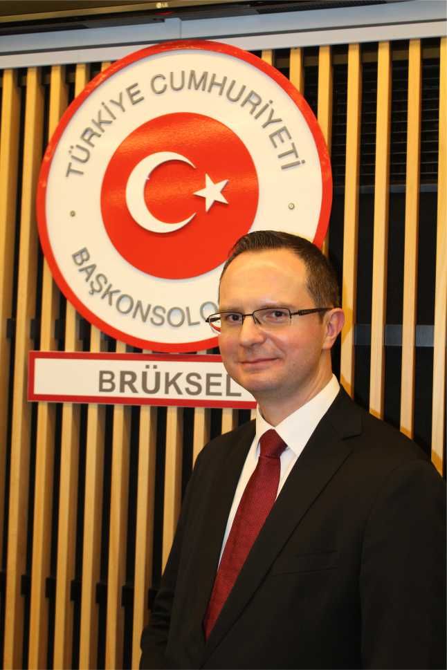 BRÜKSEL BAŞKONSOLOSU ULUSOY VERİLEN BİR RESEPSİYONLA VEDA ETTİ