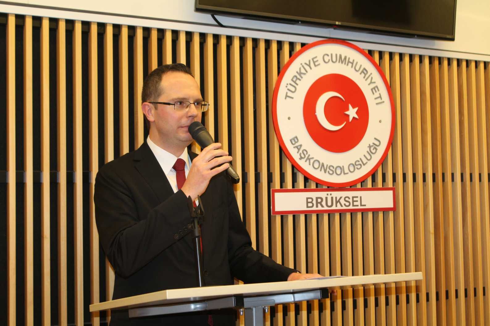BRÜKSEL BAŞKONSOLOSU ULUSOY VERİLEN BİR RESEPSİYONLA VEDA ETTİ