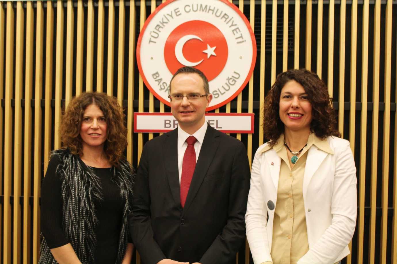 BRÜKSEL BAŞKONSOLOSU ULUSOY VERİLEN BİR RESEPSİYONLA VEDA ETTİ