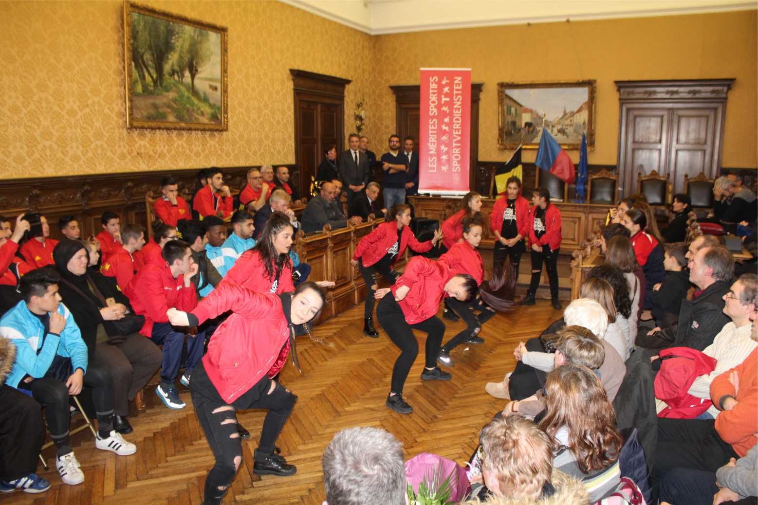 BAŞKAN KIR BAŞARILI SOPRCULARI ÖDÜLLENDİRDİ