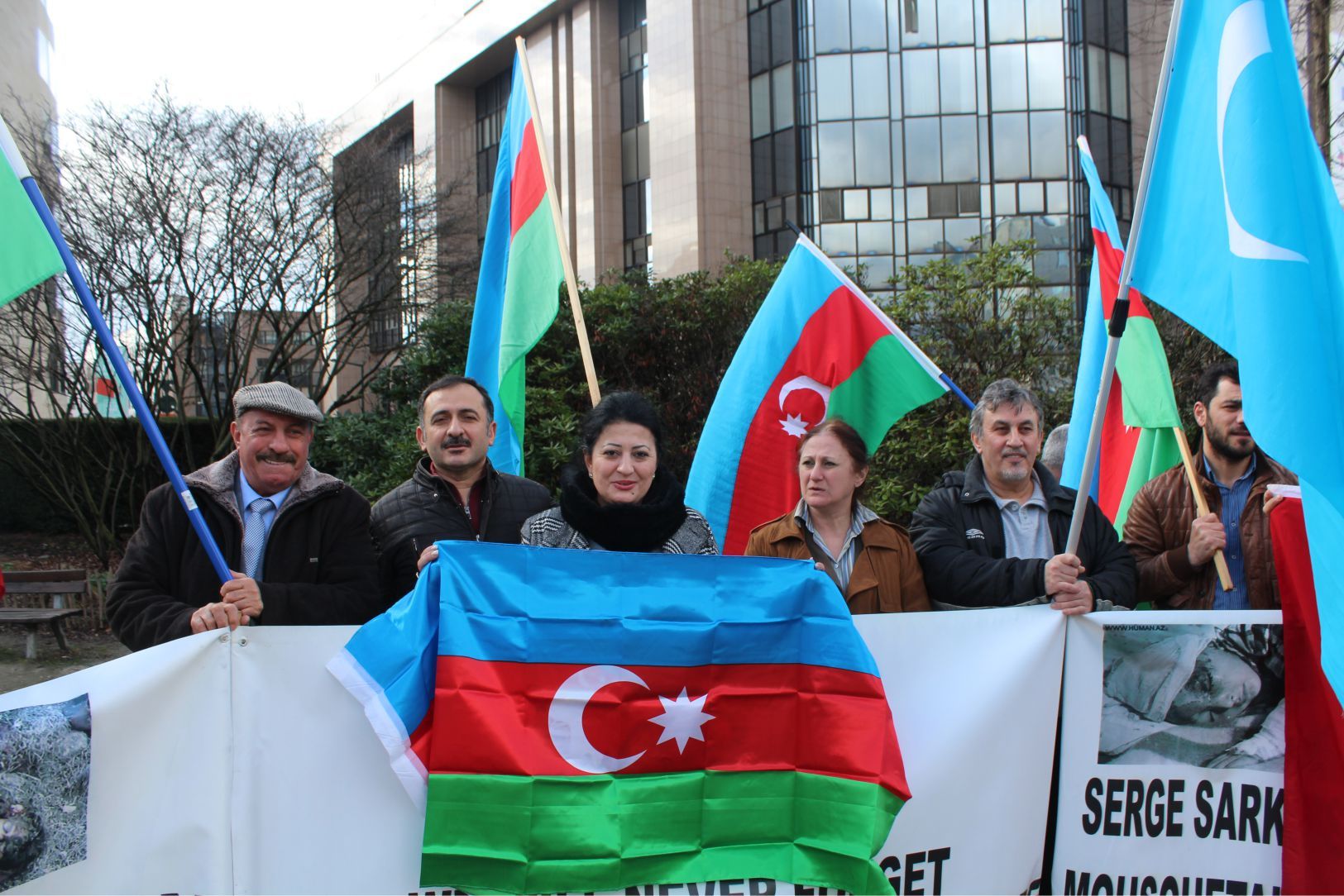 AB’NİN KALBİNDE “HOCALI ŞEHİTLERİ’Nİ ANDILARâ€