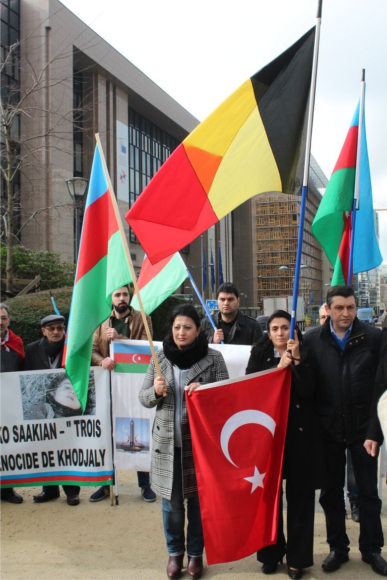 AB’NİN KALBİNDE “HOCALI ŞEHİTLERİ’Nİ ANDILARâ€