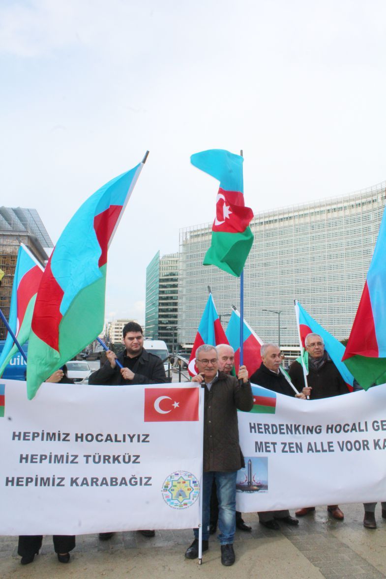 AB’NİN KALBİNDE “HOCALI ŞEHİTLERİ’Nİ ANDILARâ€