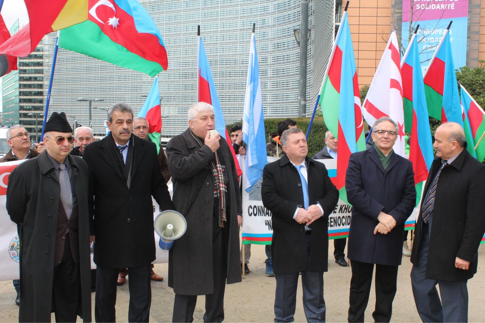 AB’NİN KALBİNDE “HOCALI ŞEHİTLERİ’Nİ ANDILARâ€