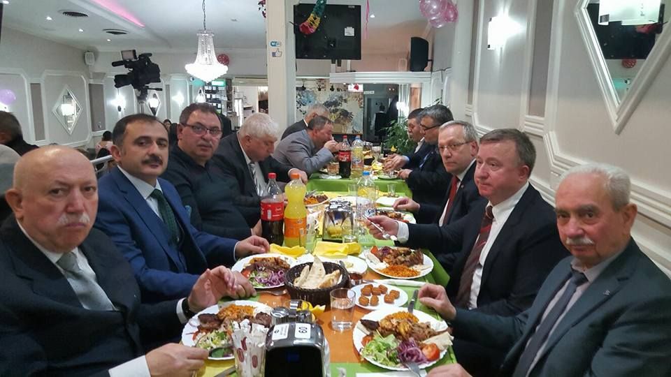 BELÇİKADAKİ TÜRK SİVİL TOPLUM KURULUŞLARI â€˜HOCALI SOYKIRIMIâ€™NI KINAYARAK, DESTEK VERDİLER  