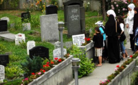 Köln'de Sözde Ermeni Soykırımı Anıtı Dikilecek 