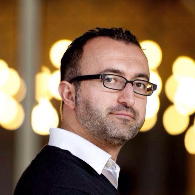 MEHMET SADIK KARANFIL (OPEN VLD): â€œÇOCUKLARIN OKULDA BAŞARILI OLMALARI IÇIN EBEVEYNLERININ OKUL ÇALISMALARINA KATILIMI KAÇINILMAZDIR, ELZEMDIR.â€