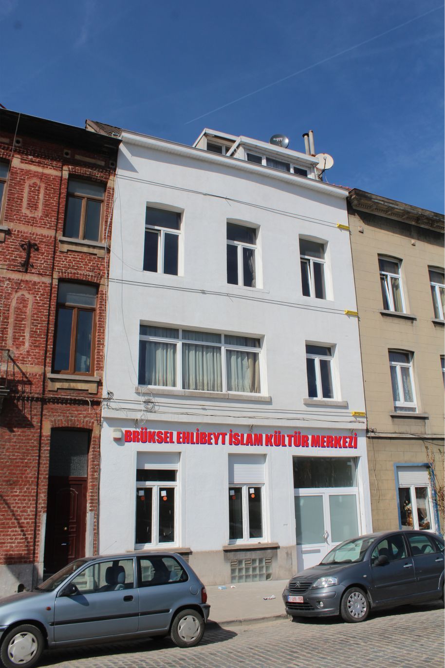 BAŞKAN KIR’DAN, BRÜKSEL EHLİBEYT CAMİİ İNŞAATINA ZİYARET