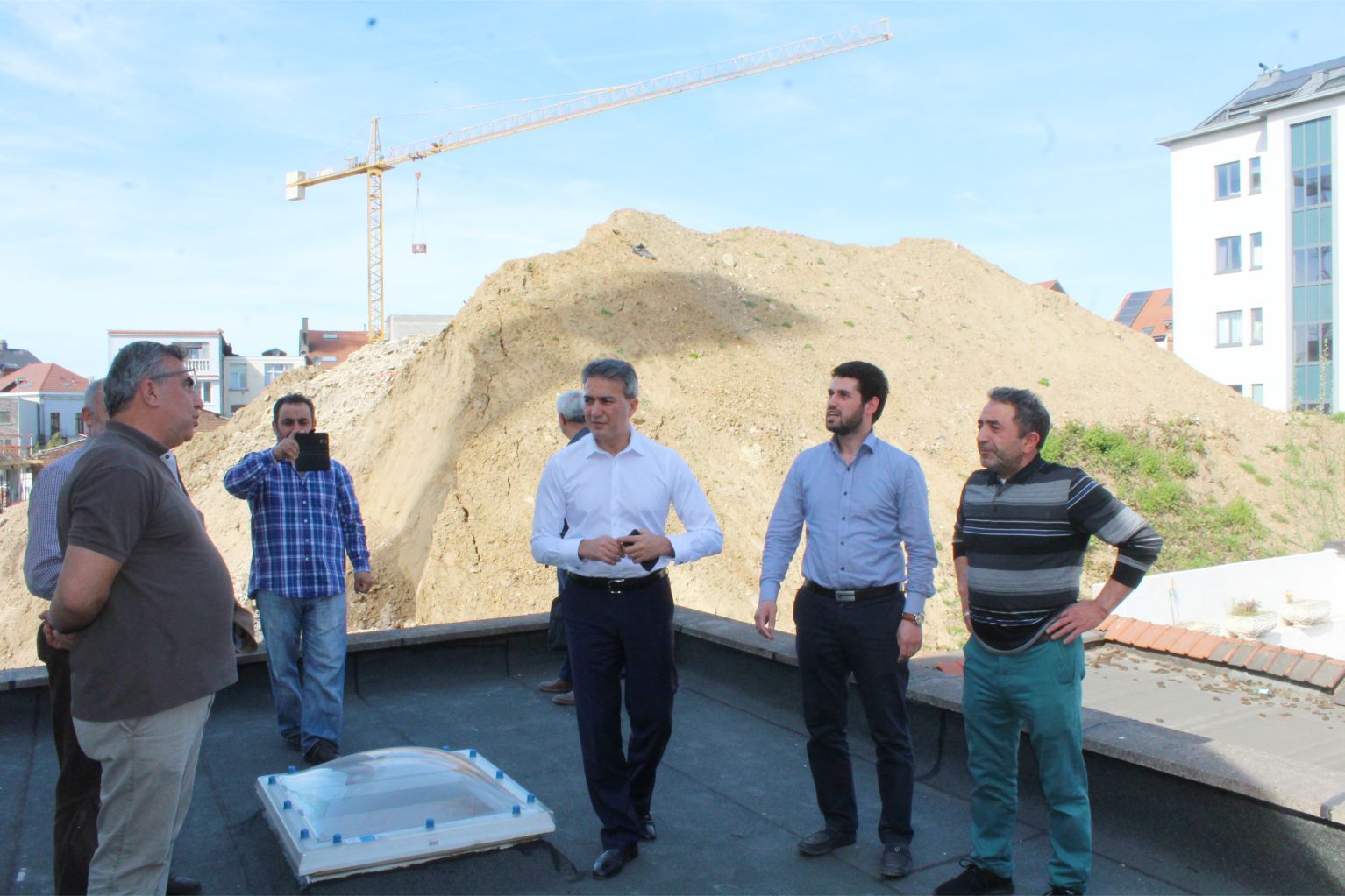 BAŞKAN KIR’DAN, BRÜKSEL EHLİBEYT CAMİİ İNŞAATINA ZİYARET
