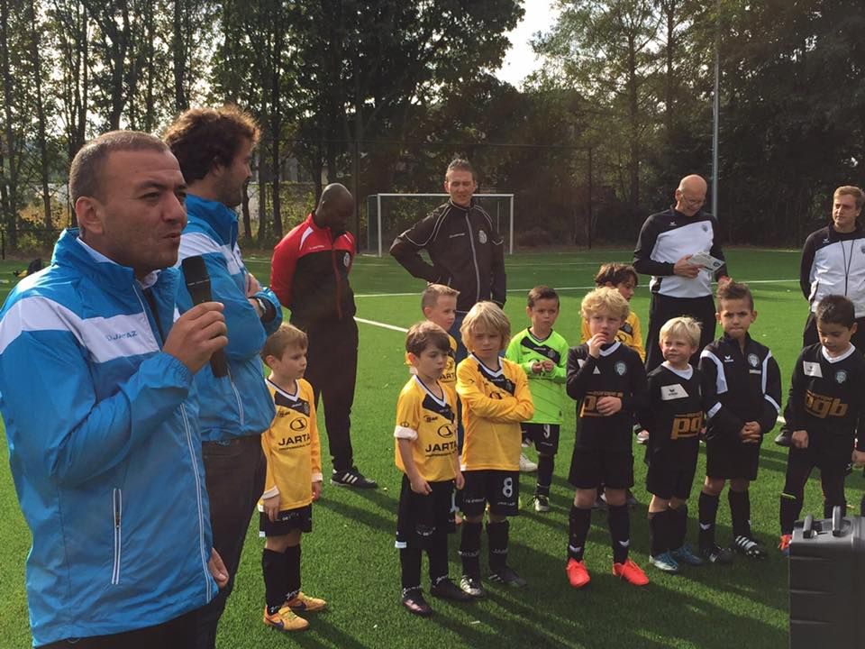 Gent’li çocuklara futbol