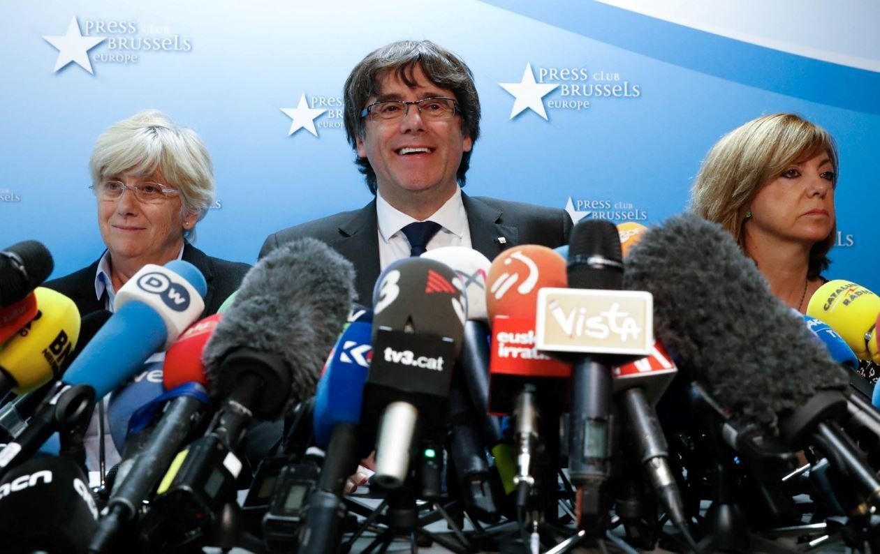 Katalan lider Carles Puigdemont, Belçika polisine teslim oldu