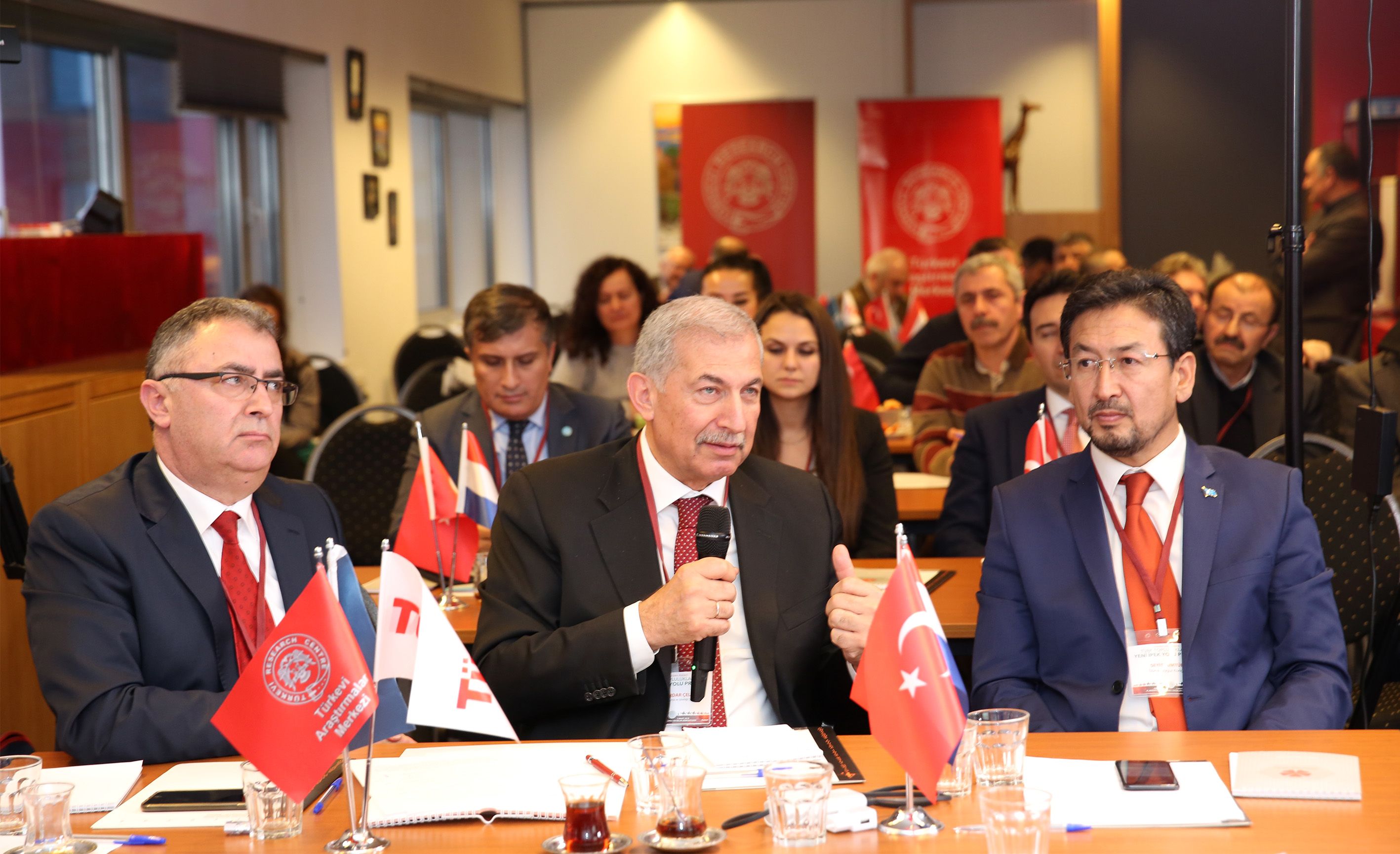 â€˜Yeni İpekyolu Projesiâ€™, â€˜Avrupa Türkçe Yayınlar Sempozyumuâ€™nda Tartışıldı