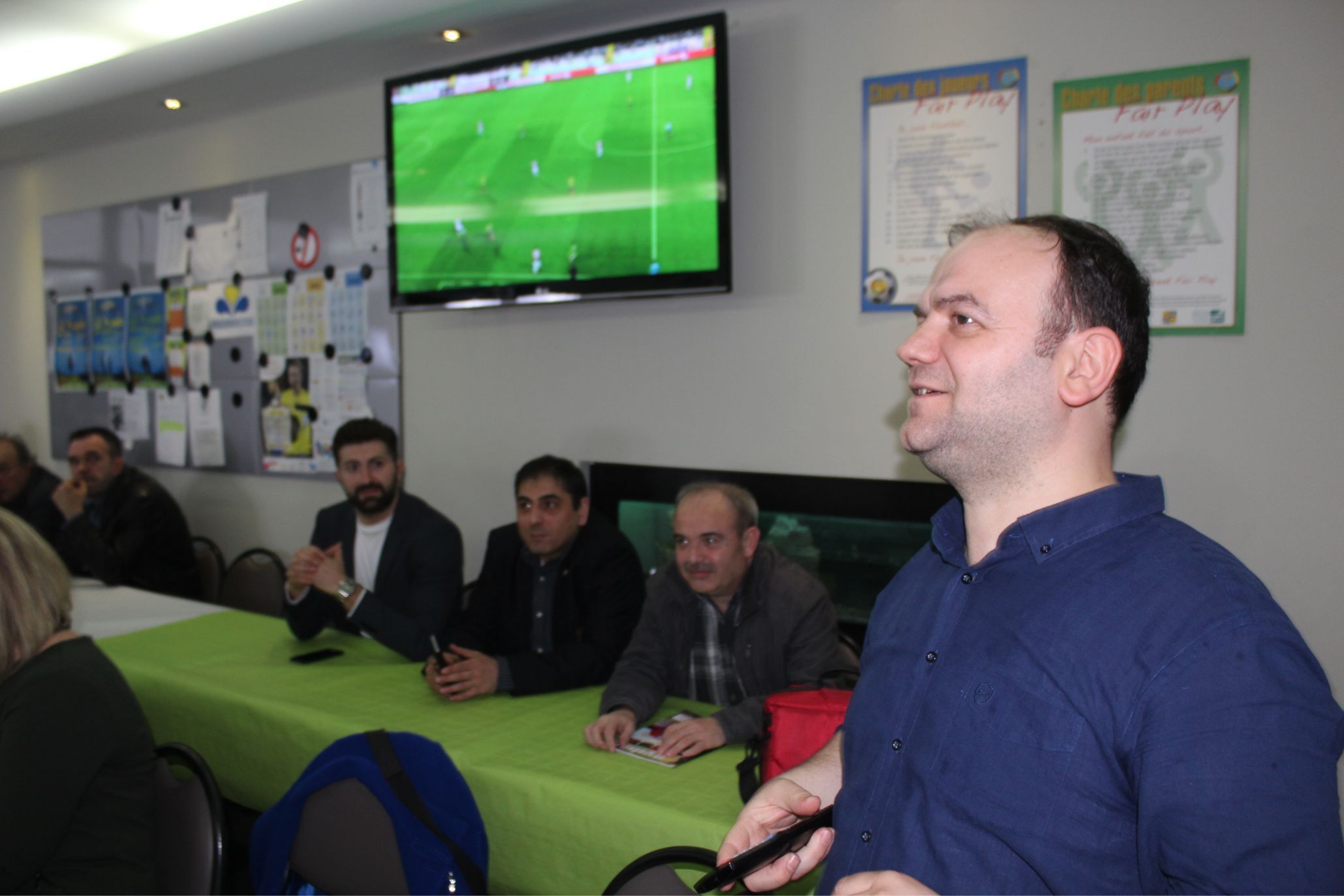 BRÜKSEL’DE DÜZENLENEN «FUTBOLA BAKIŞ AÇIMIZ» ADLI PANELDE ÖNEMLİ MESAJLAR VERİLDİ