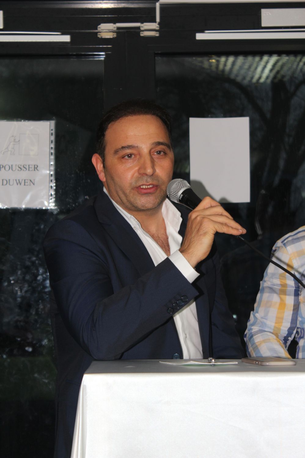 BRÜKSEL’DE DÜZENLENEN «FUTBOLA BAKIŞ AÇIMIZ» ADLI PANELDE ÖNEMLİ MESAJLAR VERİLDİ