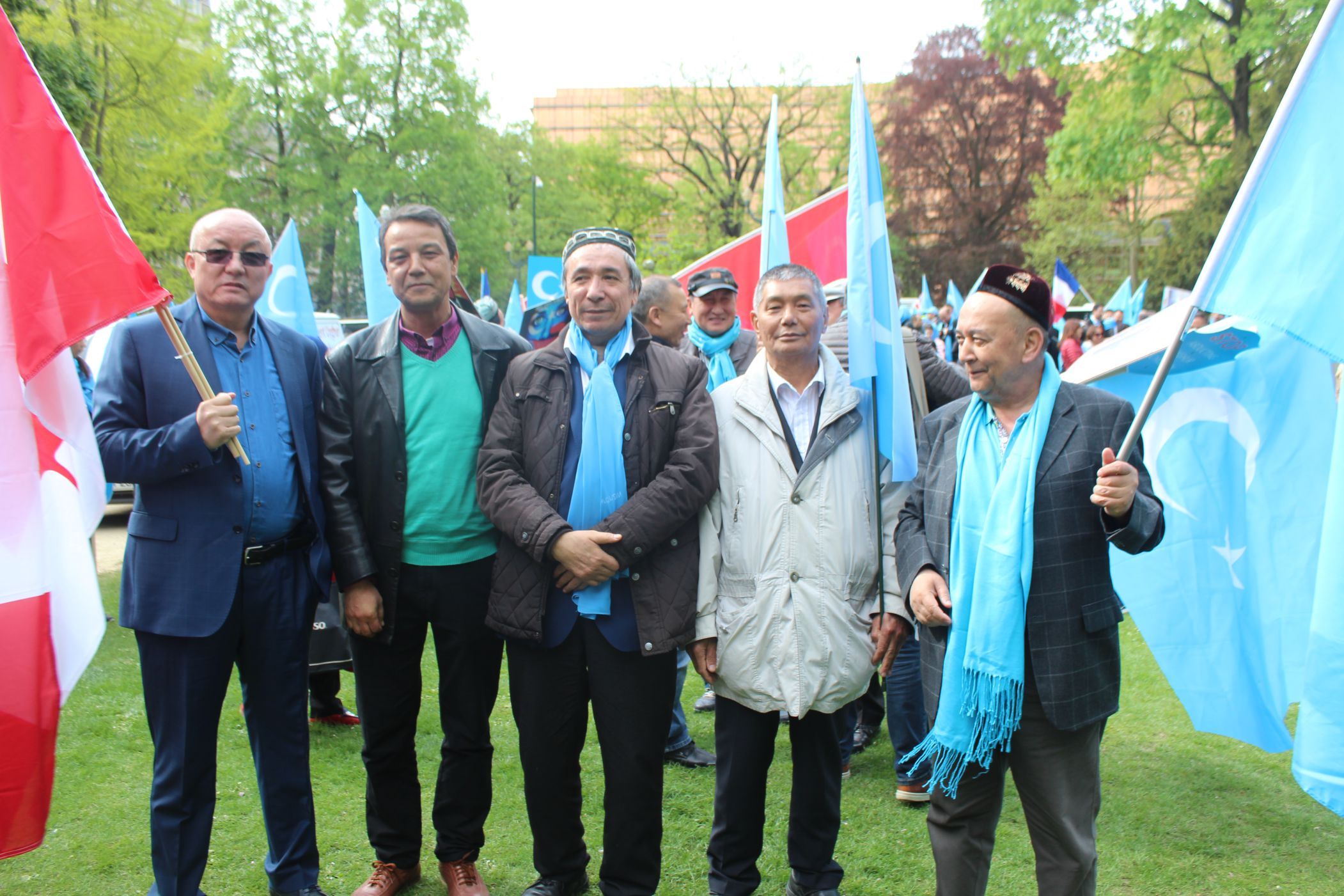 Uygurlara yönelik baskılar Brüksel'de protesto edildi