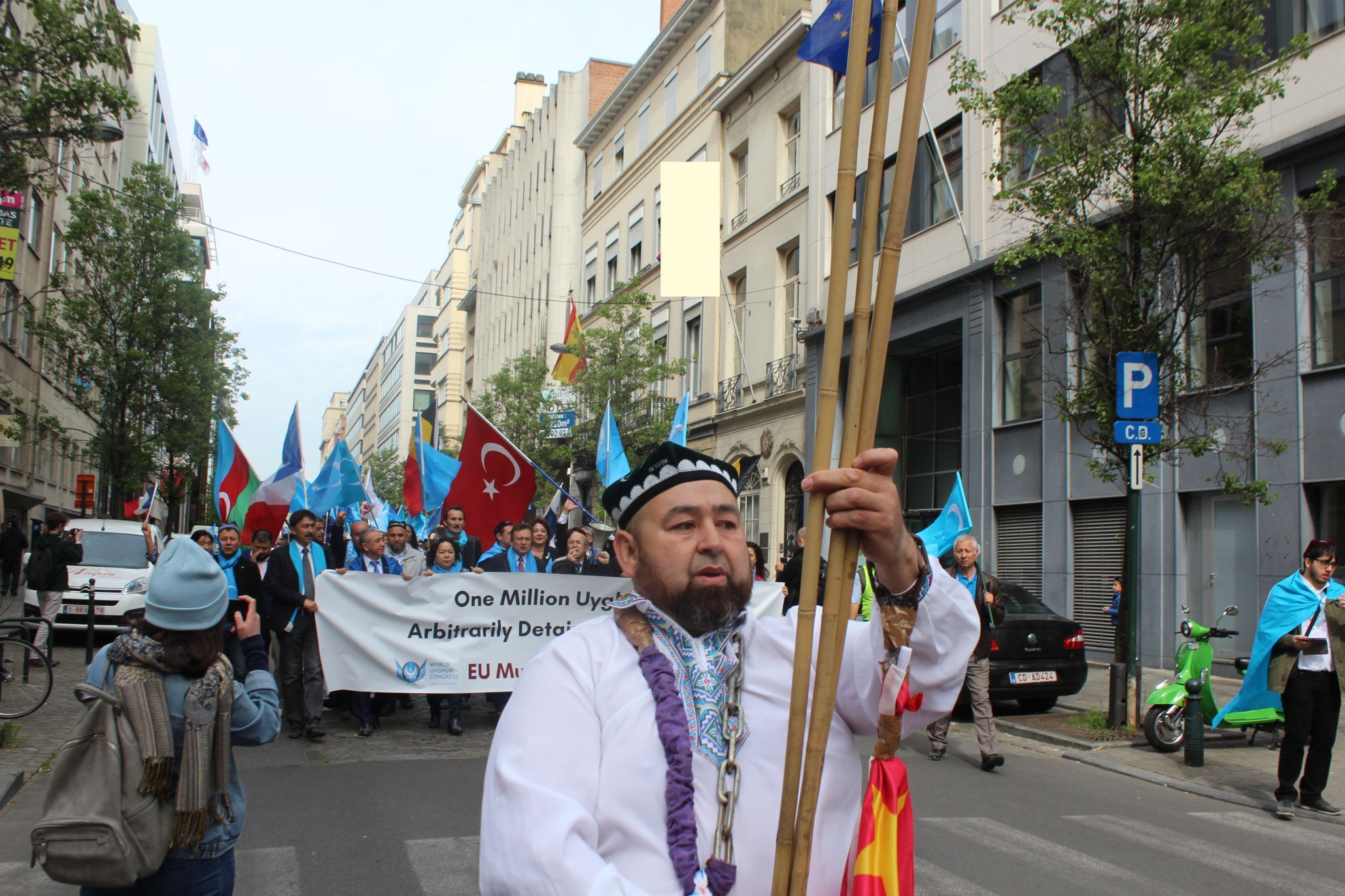 Uygurlara yönelik baskılar Brüksel'de protesto edildi
