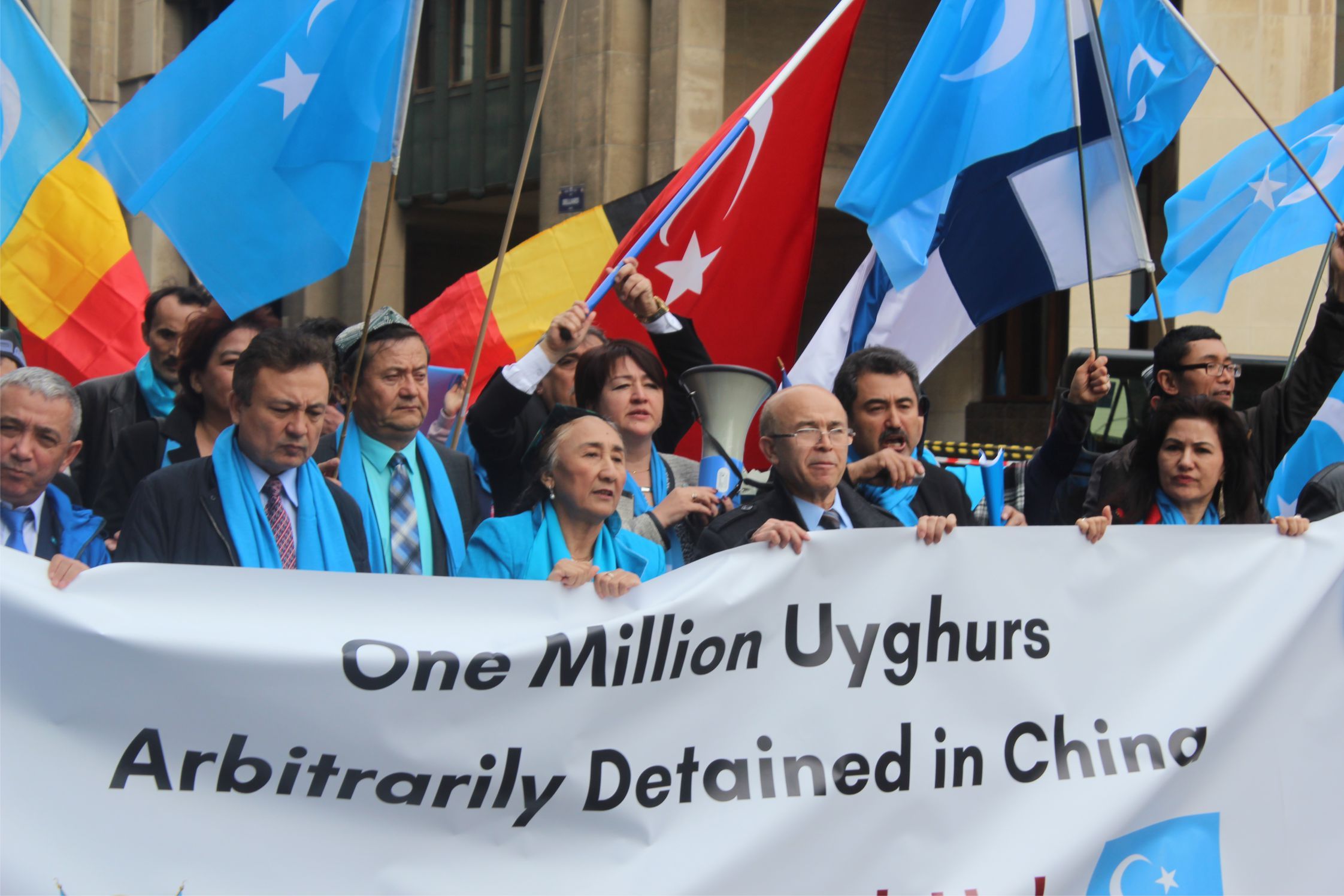 Uygurlara yönelik baskılar Brüksel'de protesto edildi
