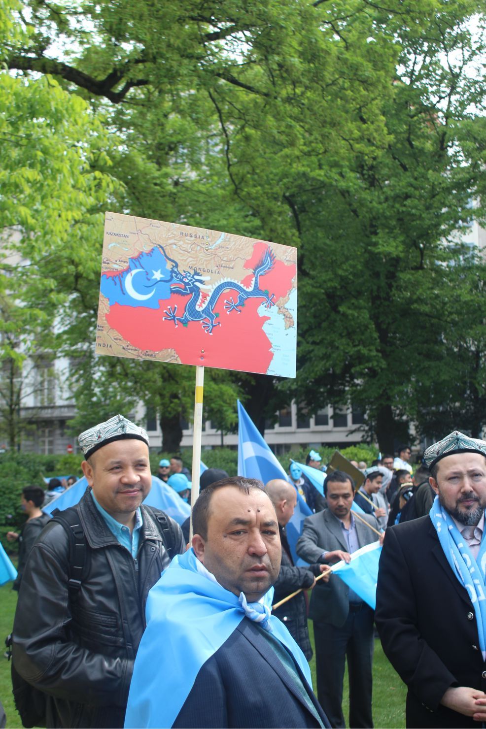 Uygurlara yönelik baskılar Brüksel'de protesto edildi
