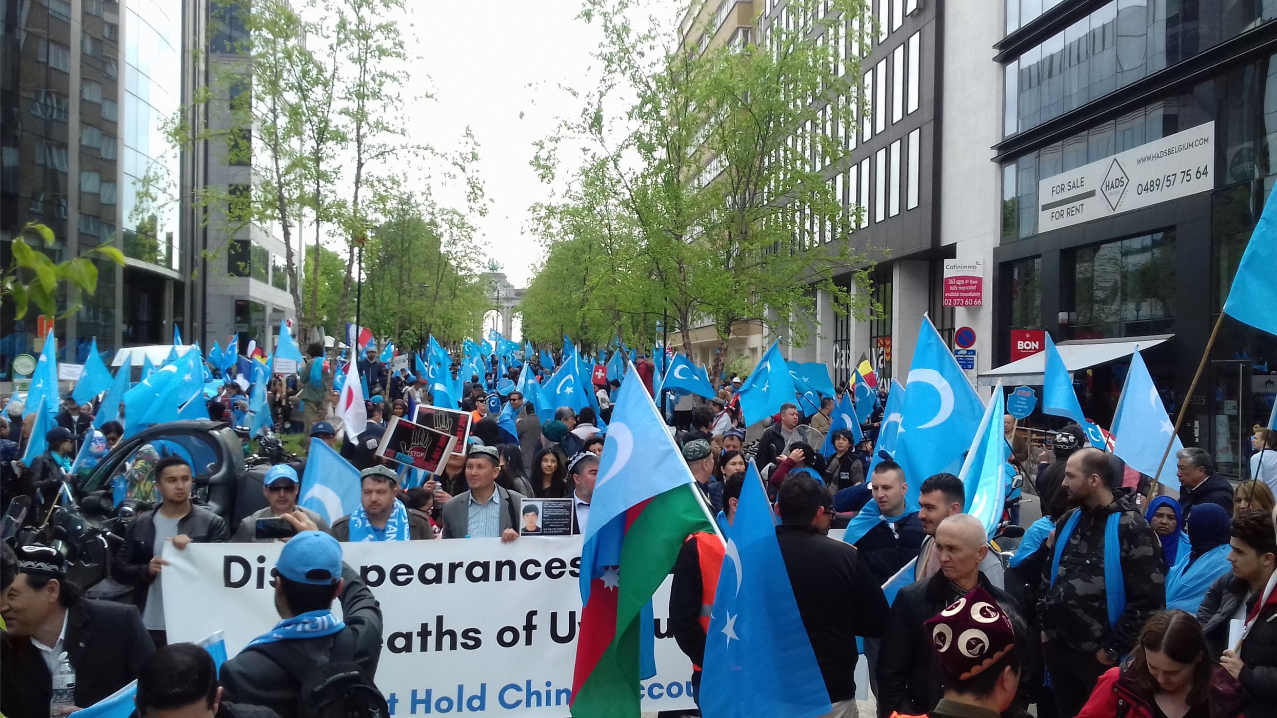 Uygurlara yönelik baskılar Brüksel'de protesto edildi