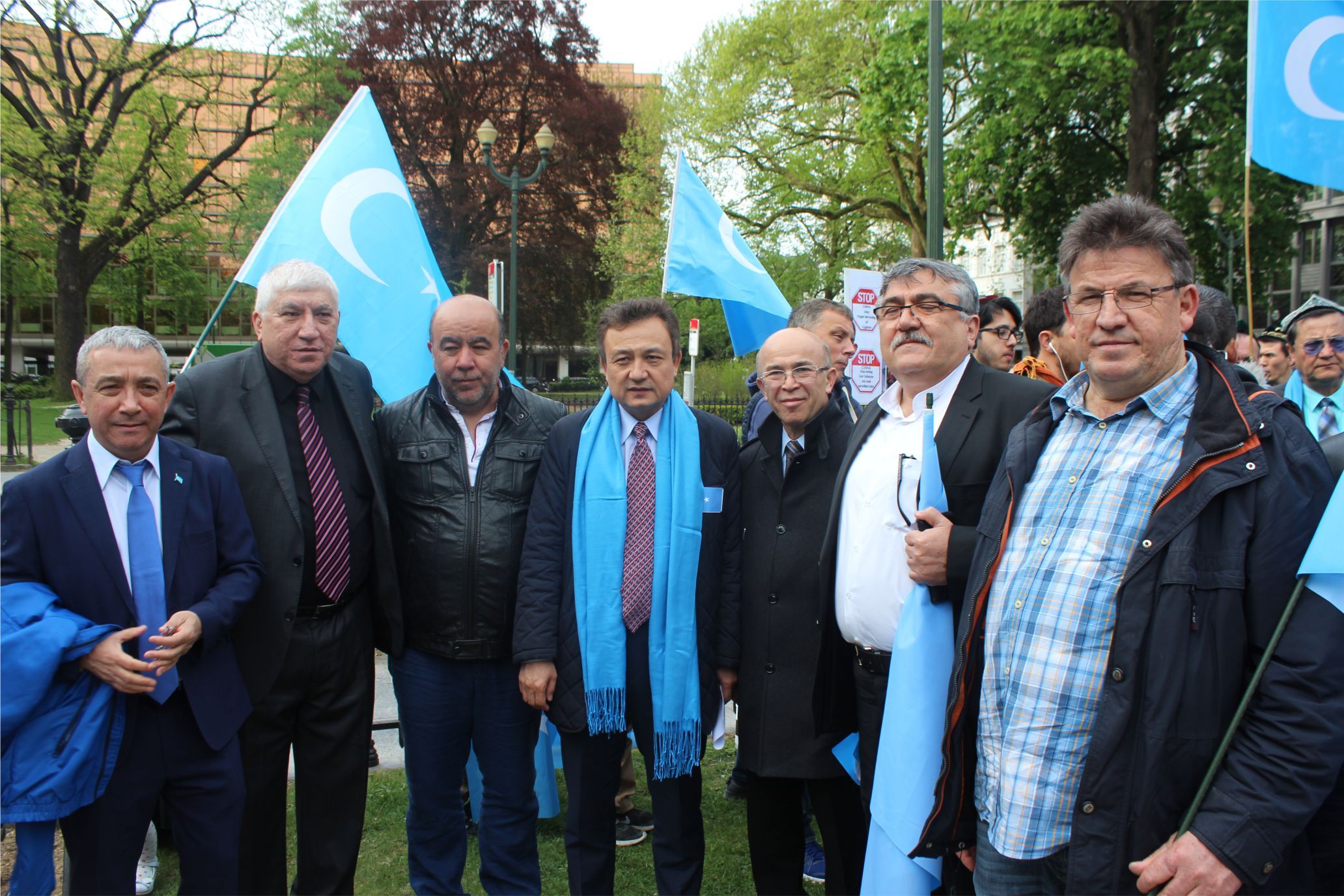 Uygurlara yönelik baskılar Brüksel'de protesto edildi