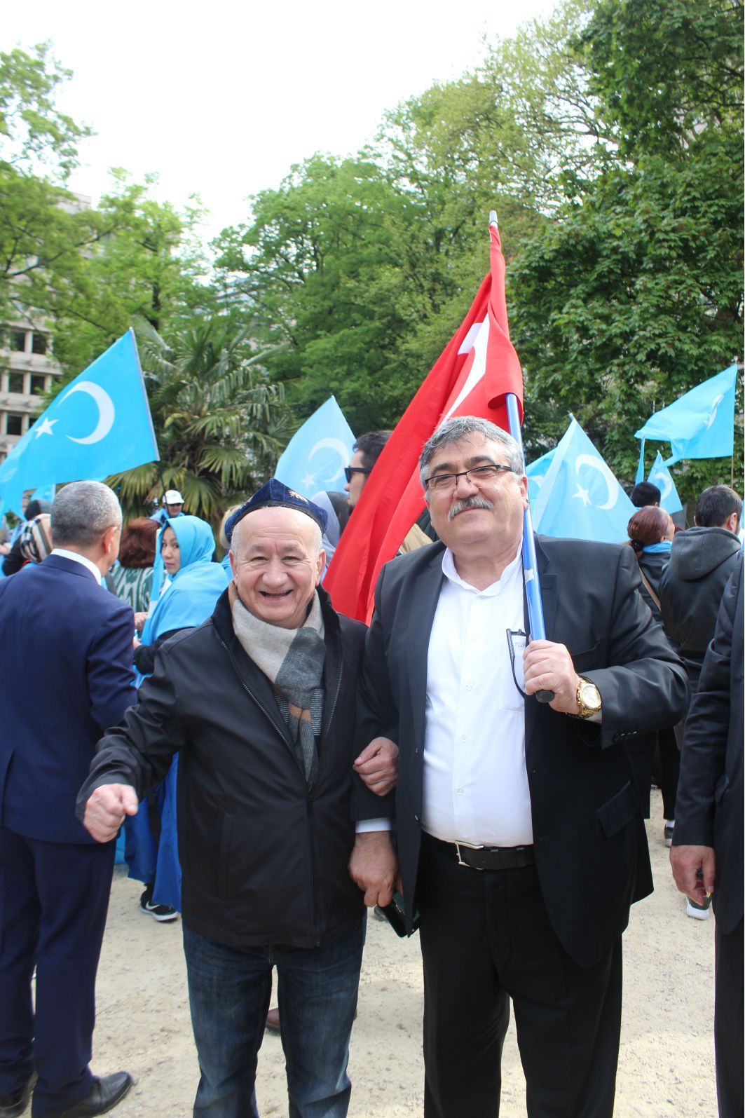 Uygurlara yönelik baskılar Brüksel'de protesto edildi