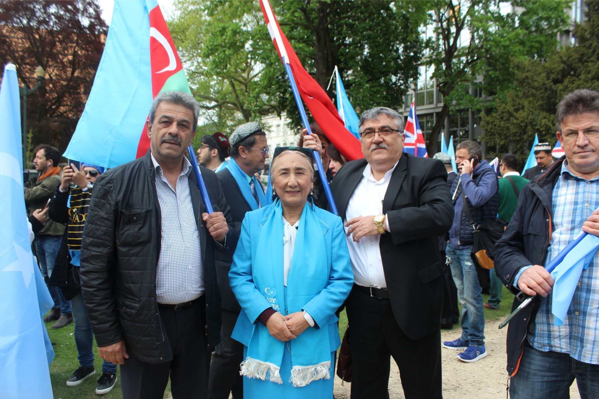 Uygurlara yönelik baskılar Brüksel'de protesto edildi