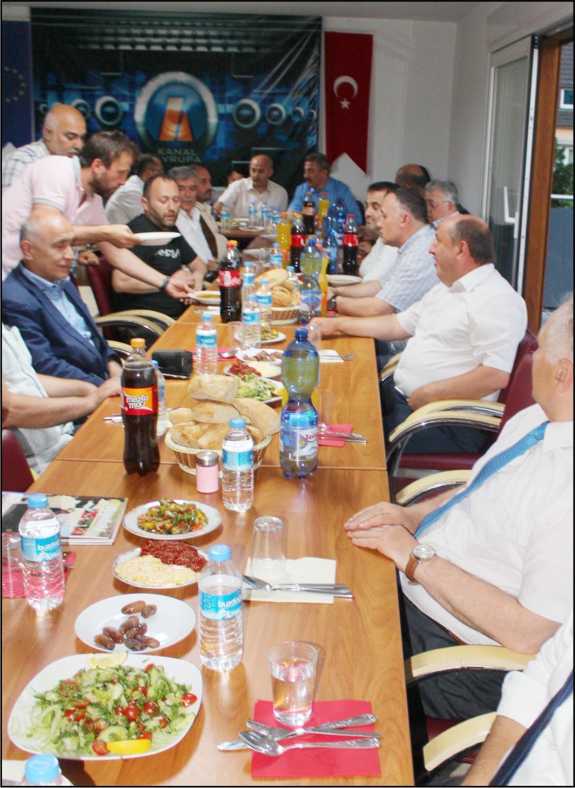 â€˜TÜRKİYE İÇİN OY VAKTİ KAMPANYASI KANAL AVRUPAâ€™NIN İFTARINDA TANITILDI VE ANLATILDI