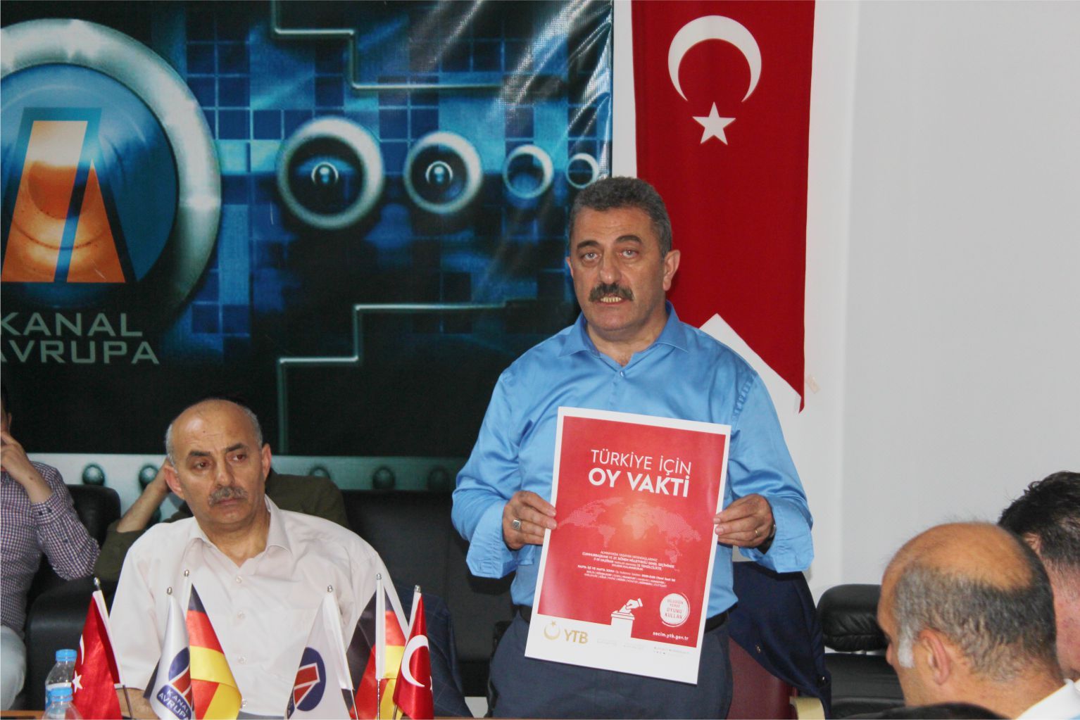 â€˜TÜRKİYE İÇİN OY VAKTİ KAMPANYASI KANAL AVRUPAâ€™NIN İFTARINDA TANITILDI VE ANLATILDI