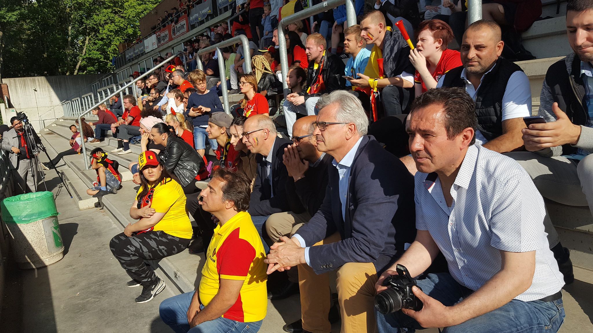 BELÇİKA PANAMA MAÇINI DEV EKRANDAN İZLEMENİN ZEVKİNİ YAŞADILAR