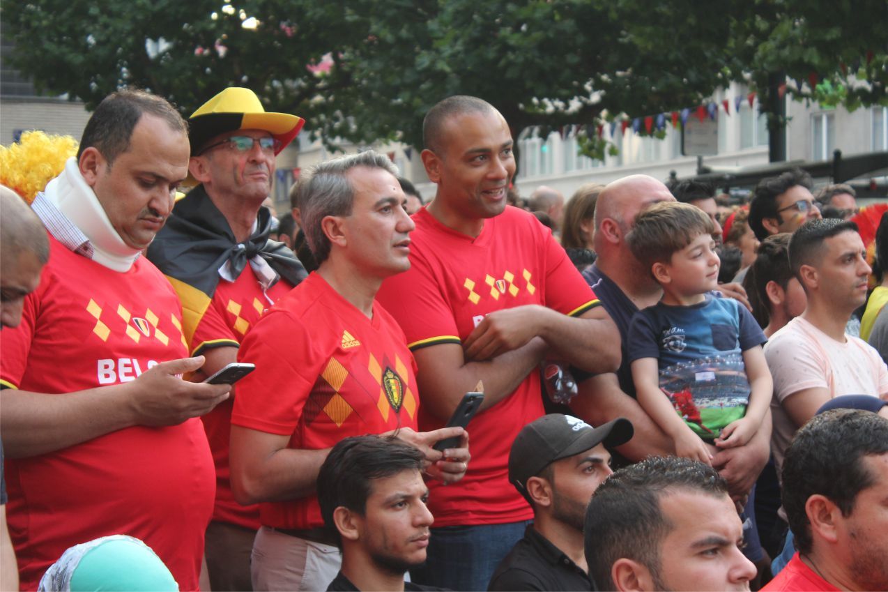 BELEDİYE BAŞKANI EMİR KIR KURDURDUĞU DEV EKRANLA