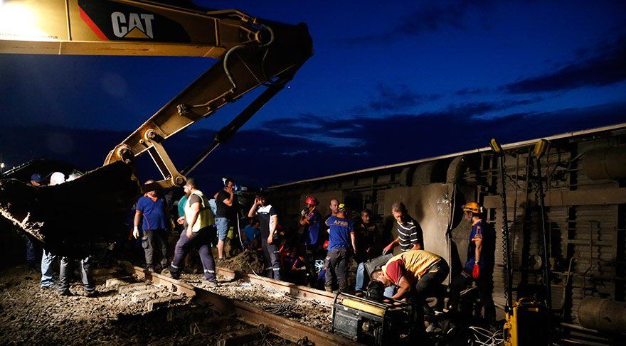 Tekirdağâ€™da tren devrildi! Hayatını kaybedenlerin sayısı 24â€™e yükseldi