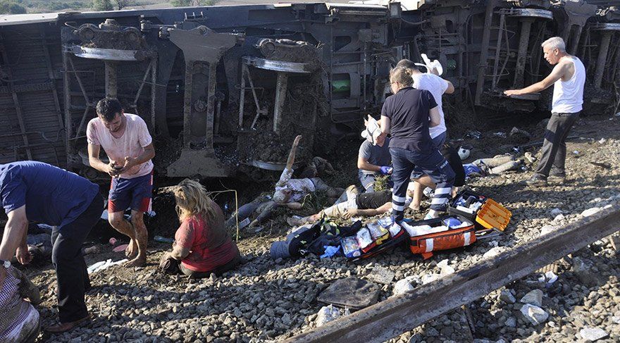 Tekirdağâ€™da tren devrildi! Hayatını kaybedenlerin sayısı 24â€™e yükseldi