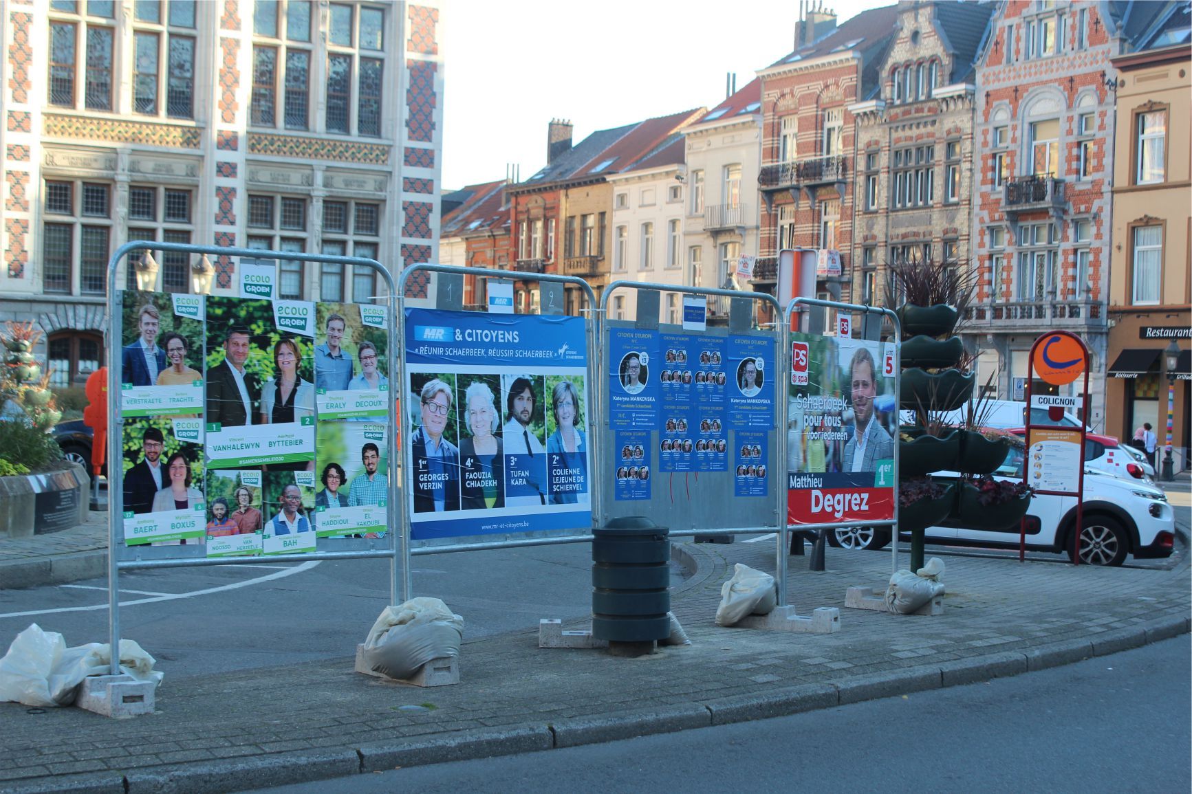 Saint Josse ve Schaerbeekâ€ºde Belçikalı Türkler erken saatlerde sandıklara akın ettiler.